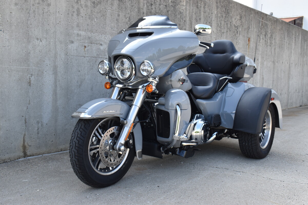 2024 Harley-Davidson Tri Glide Ultra FLHTCUTG - Photo 4