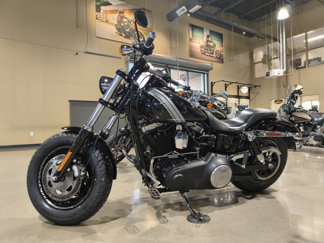 2017 Harley-Davidson Fat Bob Black Denim - Photo 2