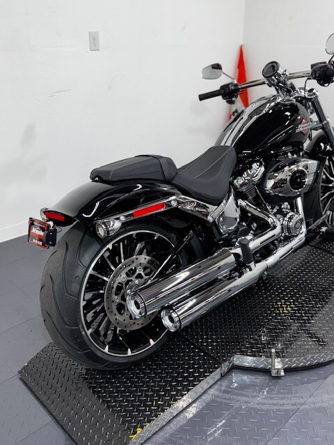 2025 Harley-Davidson Breakout - Photo 2