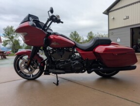 2025 Harley-Davidson<sup>®</sup> Road Glide® Whiskey Firestorm - Black Finish thumb 0