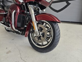 2016 Harley-Davidson<sup>®</sup> Road Glide<sup>®</sup> Ultra thumb 1