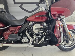 2016 Harley-Davidson<sup>®</sup> Road Glide<sup>®</sup> Ultra thumb 3