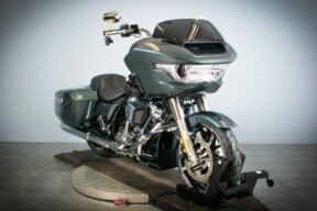 2025 Harley-Davidson® Road Glide™ FLTRX thumb 2