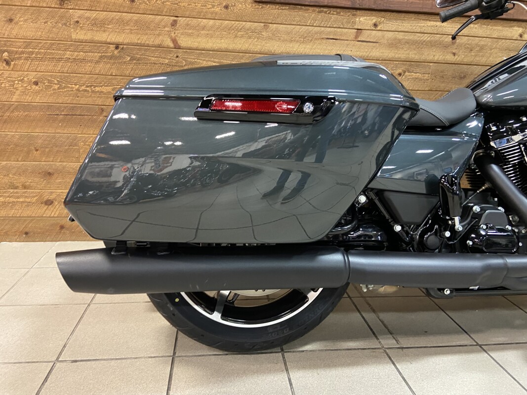 2025 Harley-Davidson Road Glide Iron Horse Metallic - Black Finish FLTRX - Photo 5