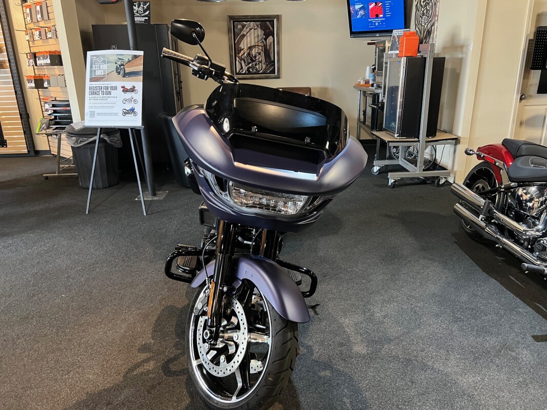 2025 Harley-Davidson Road Glide Purple Abyss Denim - Black Finish - Photo 2
