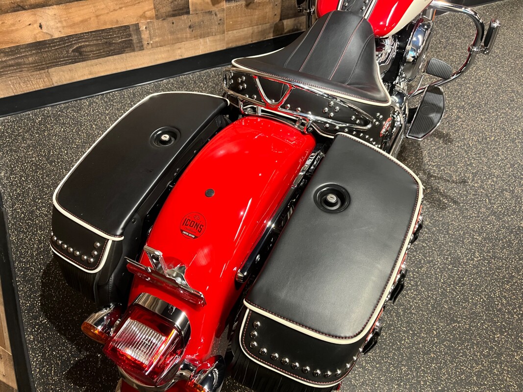 2024 Harley-Davidson Hydra-Glide Revival Redline Red FLI - Photo 3