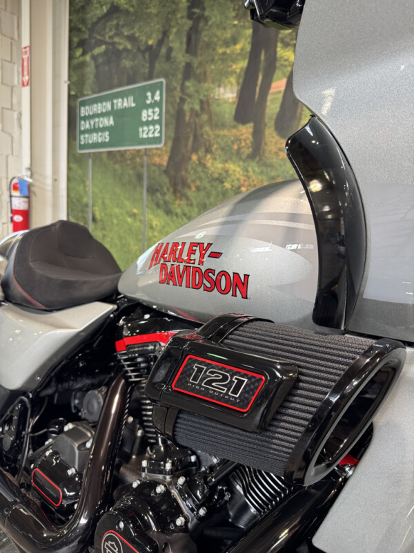 2025 Harley-Davidson CVO Road Glide ST - Photo 2