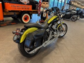 2011 Harley Davidson Dyna Super Glide FXDC thumb 3
