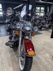  2009 Harley-Davidson<sup>®</sup> Heritage Softail® Classic thumb 3