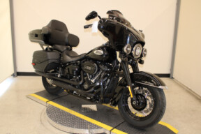 2023 Harley-Davidson Heritage Classic Cruiser FLHCS thumb 1
