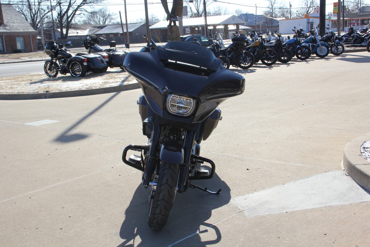 2025 Harley-Davidson Street Glide - Photo 8