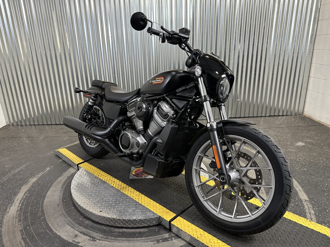 2024 Harley-Davidson Nightster Special Black Denim - Photo 2