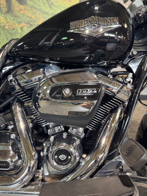 2017 Harley-Davidson® Road King®, photo 3