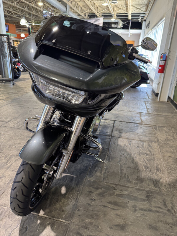 2025 Harley-Davidson Road Glide - Photo 9