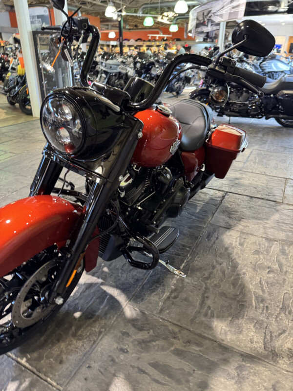 2025 Harley-Davidson Road King Special - Photo 10