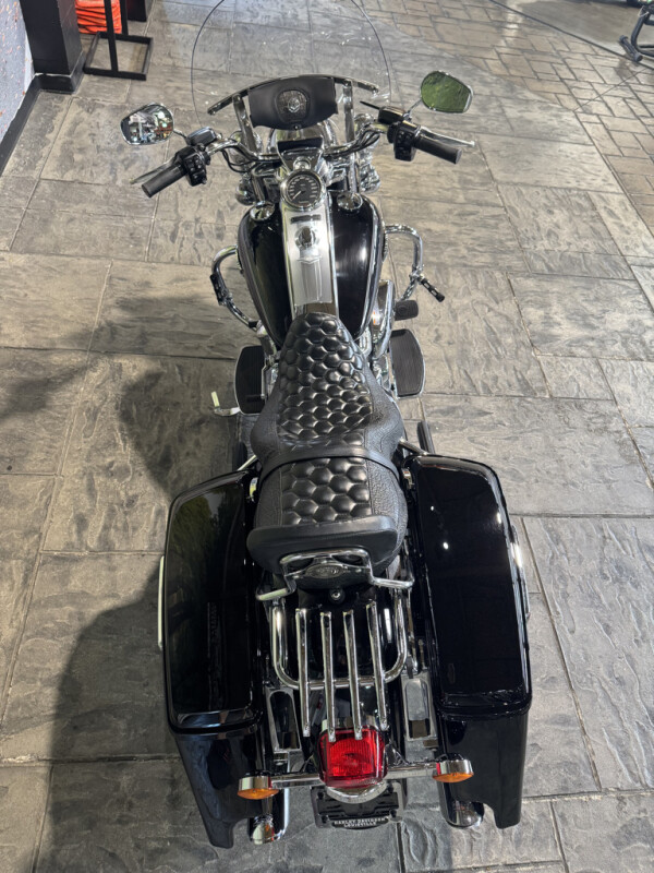 2017 Harley-Davidson® Road King®, photo 19