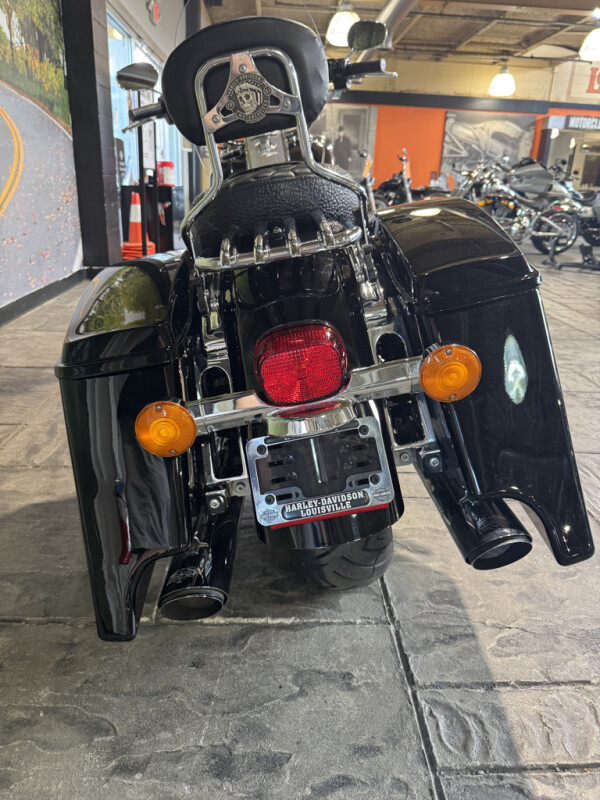 2017 Harley-Davidson® Road King®, photo 20