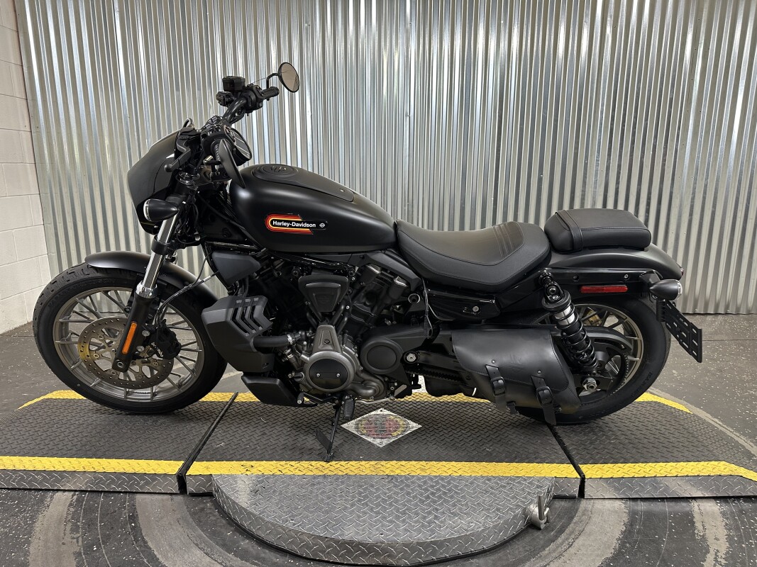 2024 Harley-Davidson Nightster Special Black Denim - Photo 5