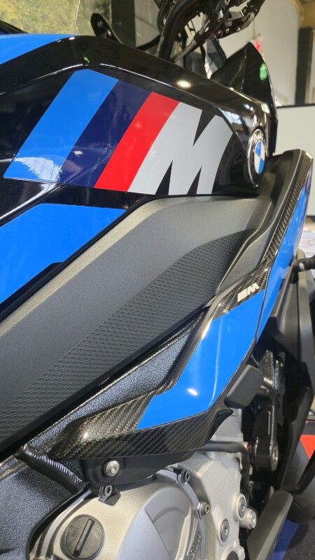 2025 BMW Motorrad M 1000 XR - Photo 8