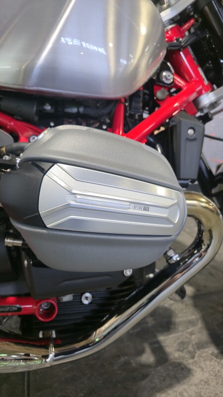 2025 BMW Motorrad R 12 nineT - Option 719 - Photo 7