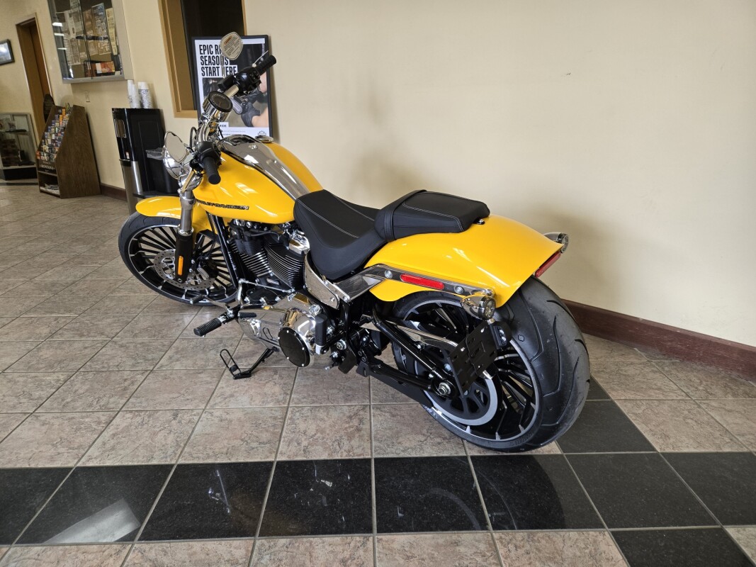 2025 Harley-Davidson Breakout Centerline - Photo 3