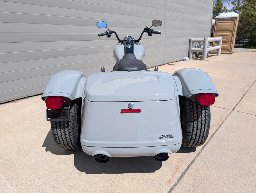 2025 Harley-Davidson Freewheeler Billiard Gray - Photo 6