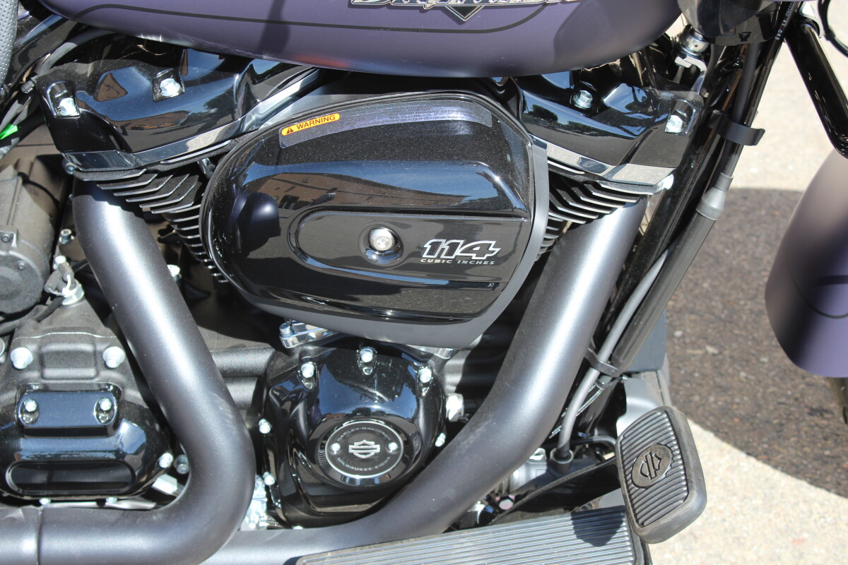 Harley-Davidson Road Glide 3 2025 FLTRT 84589394 PRPL ABYSS DNM W/ PINSTRIPE - Photo 4