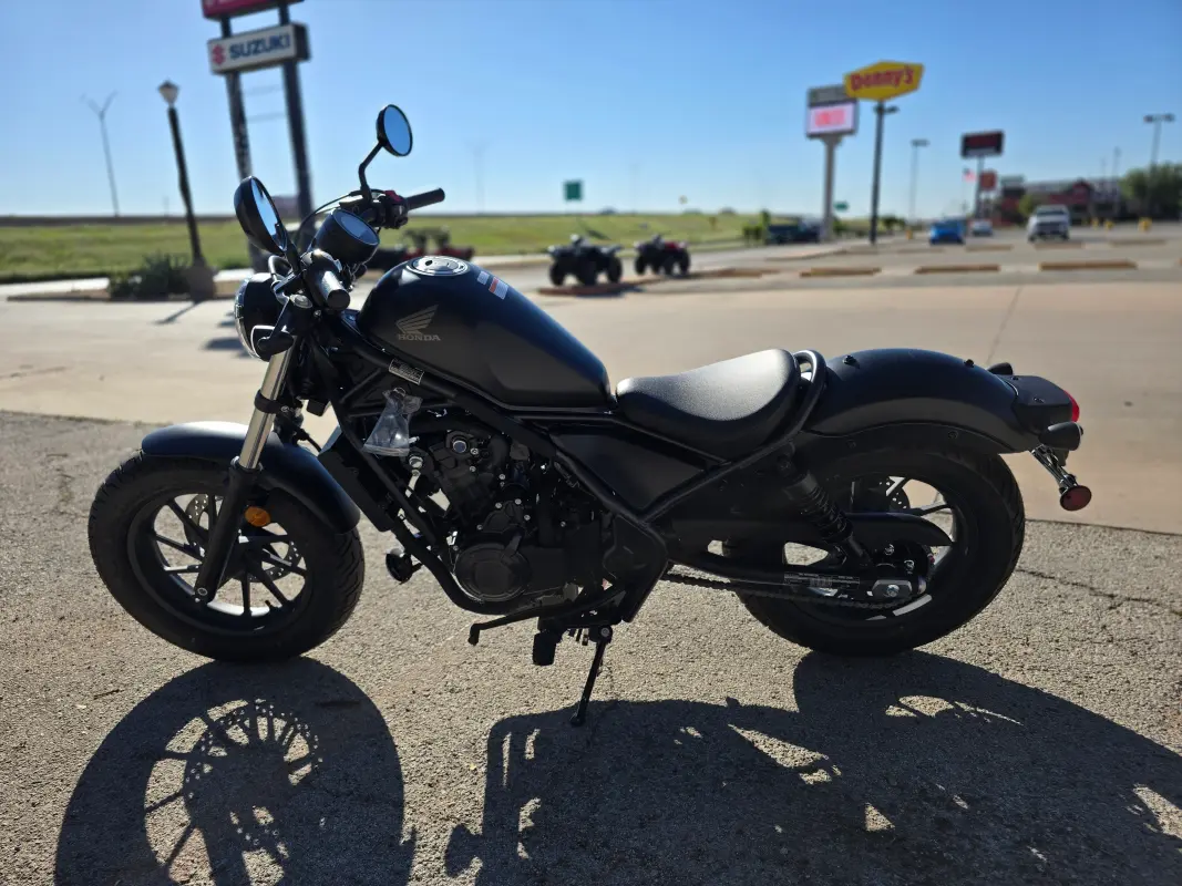 2025 Honda Rebel 500 - Photo 5