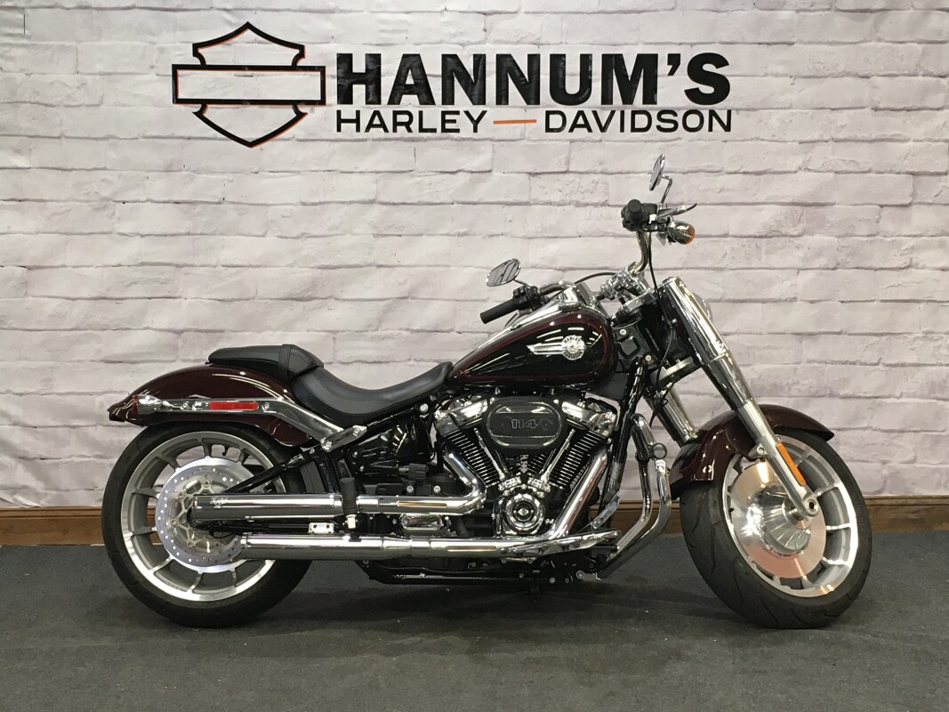 2025 Harley-Davidson®FXBB Street Bob® Vivid Black | Hannum's