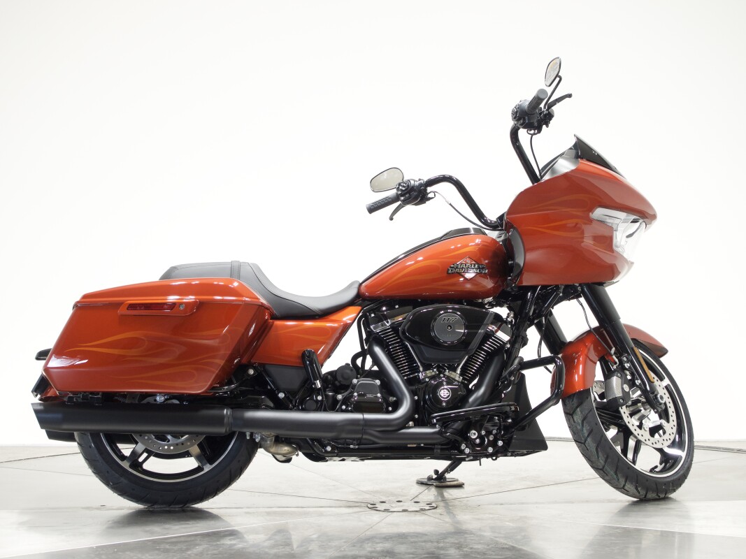2025 Harley-Davidson FLTRX Road Glide in Whiskey Firestorm with 10 miles