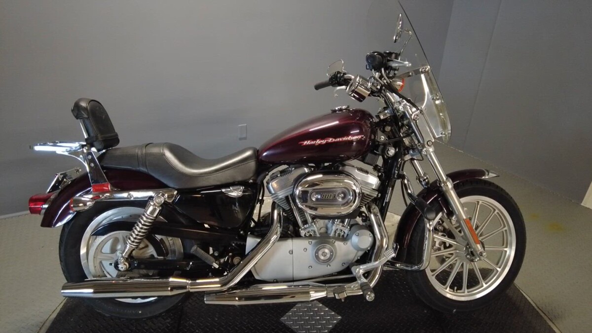2005 Harley-Davidson® Sportster® 883 Custom XL 883C | Volcano