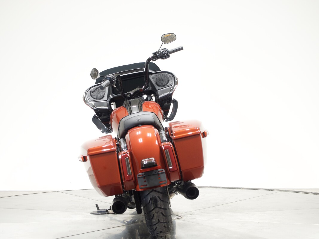 2025 Harley-Davidson FLTRX Road Glide in Whiskey Firestorm with 10 miles - Photo 7