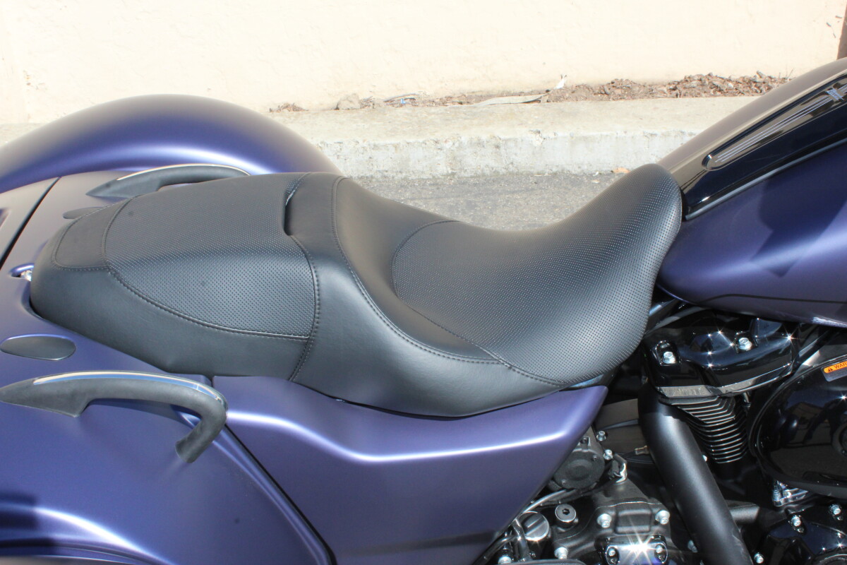 Harley-Davidson Road Glide 3 2025 FLTRT 84555229 PRPL ABYSS DNM W/ PINSTRIPE - Photo 8