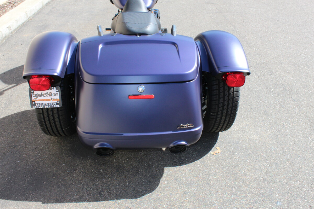 Harley-Davidson Road Glide 3 2025 FLTRT 84555229 PRPL ABYSS DNM W/ PINSTRIPE - Photo 10