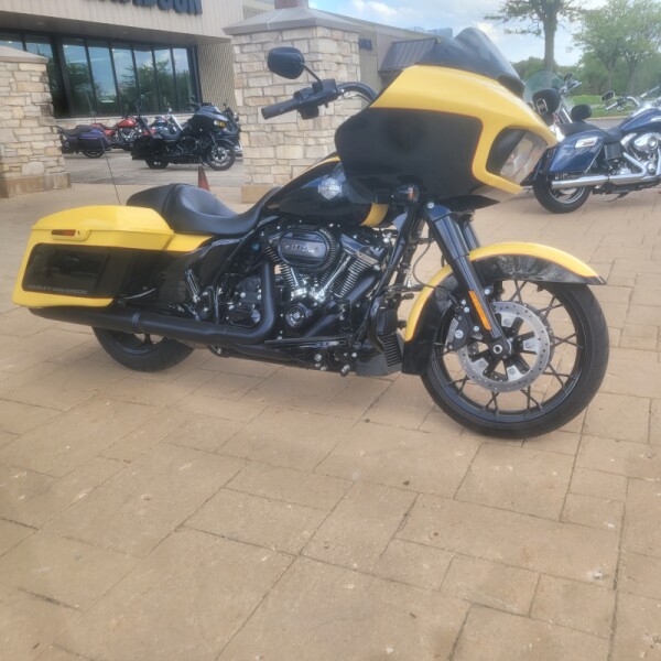 WC1007 HARLEYDAVIDSON バイク Harley Davidson Cvo | Rocky Top H-D® | Pigeon Forge Tennessee
