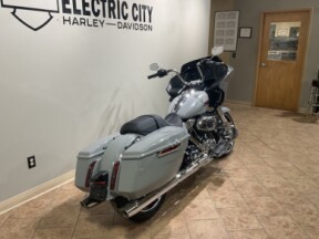 2025 Harley-Davidson<sup>®</sup> Road Glide® Atlas Silver Metallic FLTRX thumb 1
