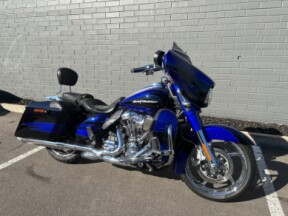 2017 CVO FLHXSE Street Glide 114ci thumb 2