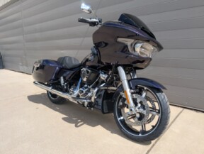 2025 Harley-Davidson<sup>®</sup> Road Glide® Mystic Shift thumb 3