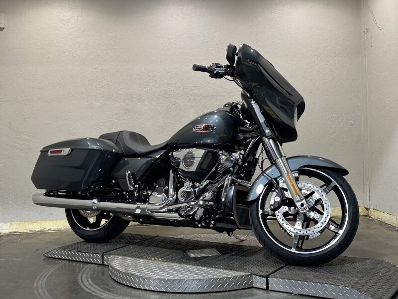 Harley-Davidson Street Glide 2025 FLHX 84590881 IRON HORSE MTLC - Photo 3