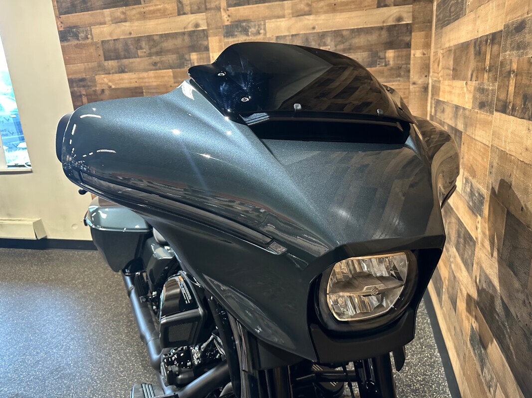 2025 Harley-Davidson Street Glide Iron Horse Metallic - Black Finish FLHX - Photo 4