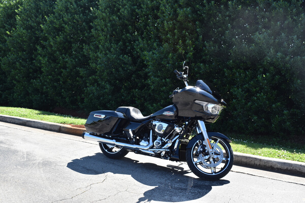 2025 Harley-Davidson Road Glide – Performance Touring Motorcycle - Photo 3
