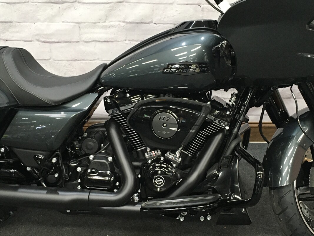 2025 Harley-Davidson Road Glide Iron Horse Metallic - Black Finish FLTRX - Photo 3
