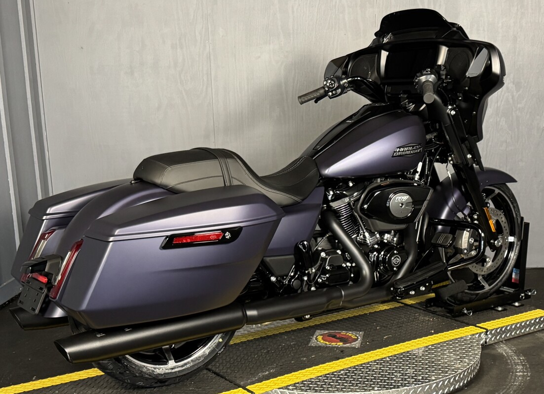 2025 Harley-Davidson Street Glide FLHX PRPL ABYSS DNM - Photo 8
