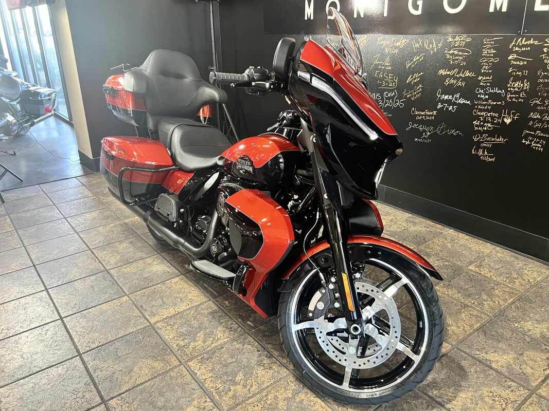 2025 Harley-Davidson Street Glide Ultra Whiskey Fire / Vivid Black - Photo 2