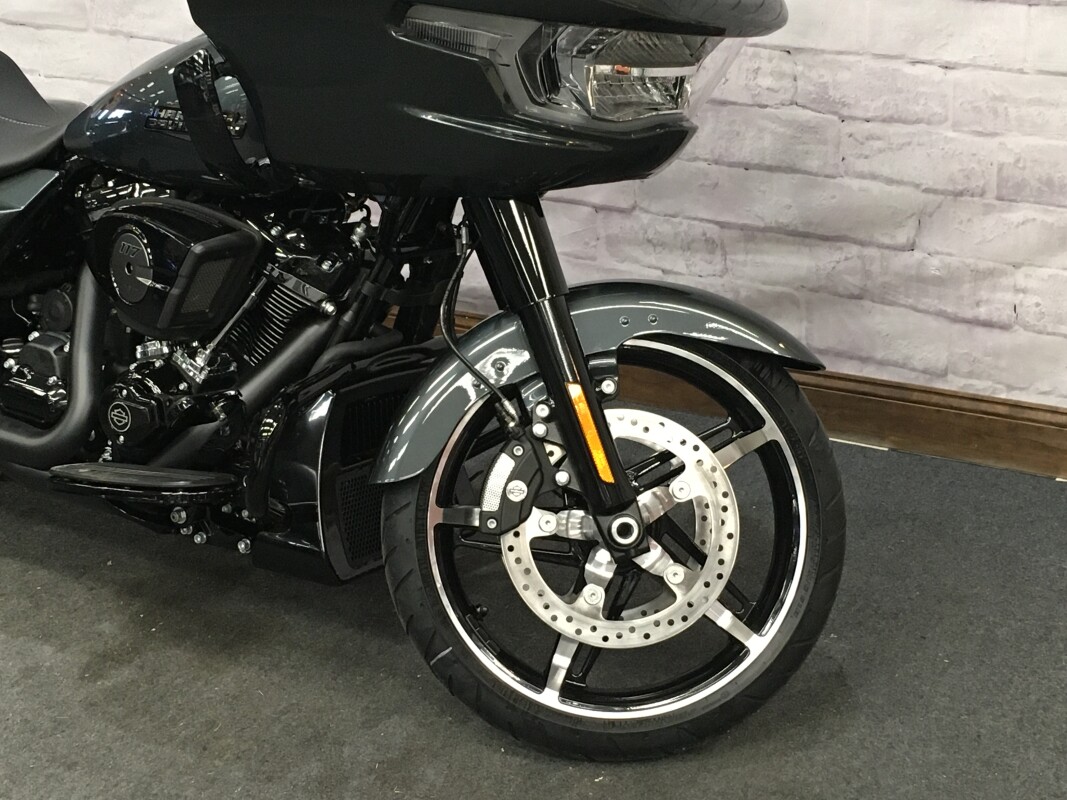 2025 Harley-Davidson Road Glide Iron Horse Metallic - Black Finish FLTRX - Photo 4