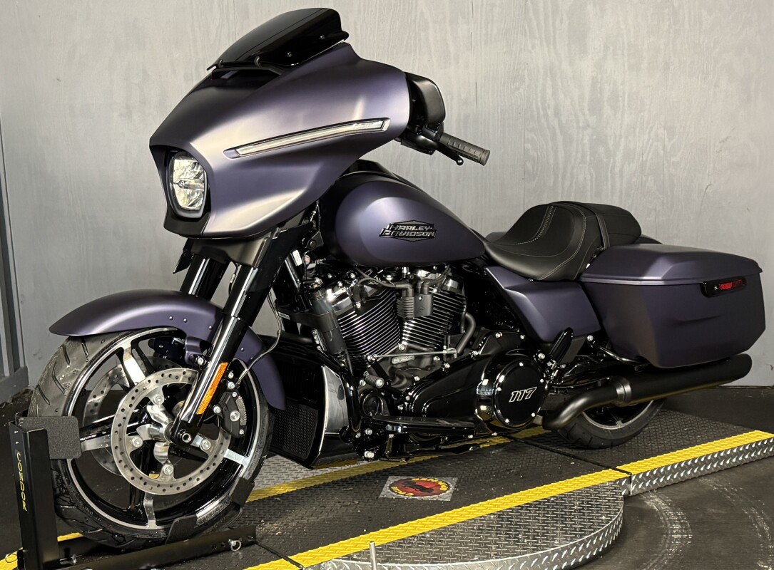 2025 Harley-Davidson Street Glide FLHX PRPL ABYSS DNM - Photo 9