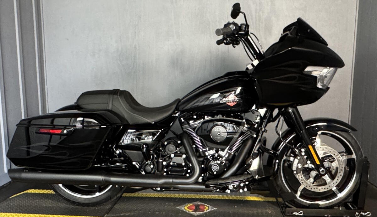 2025 Harley-Davidson Road Glide FLTRX MDNGHT FIRESTORM