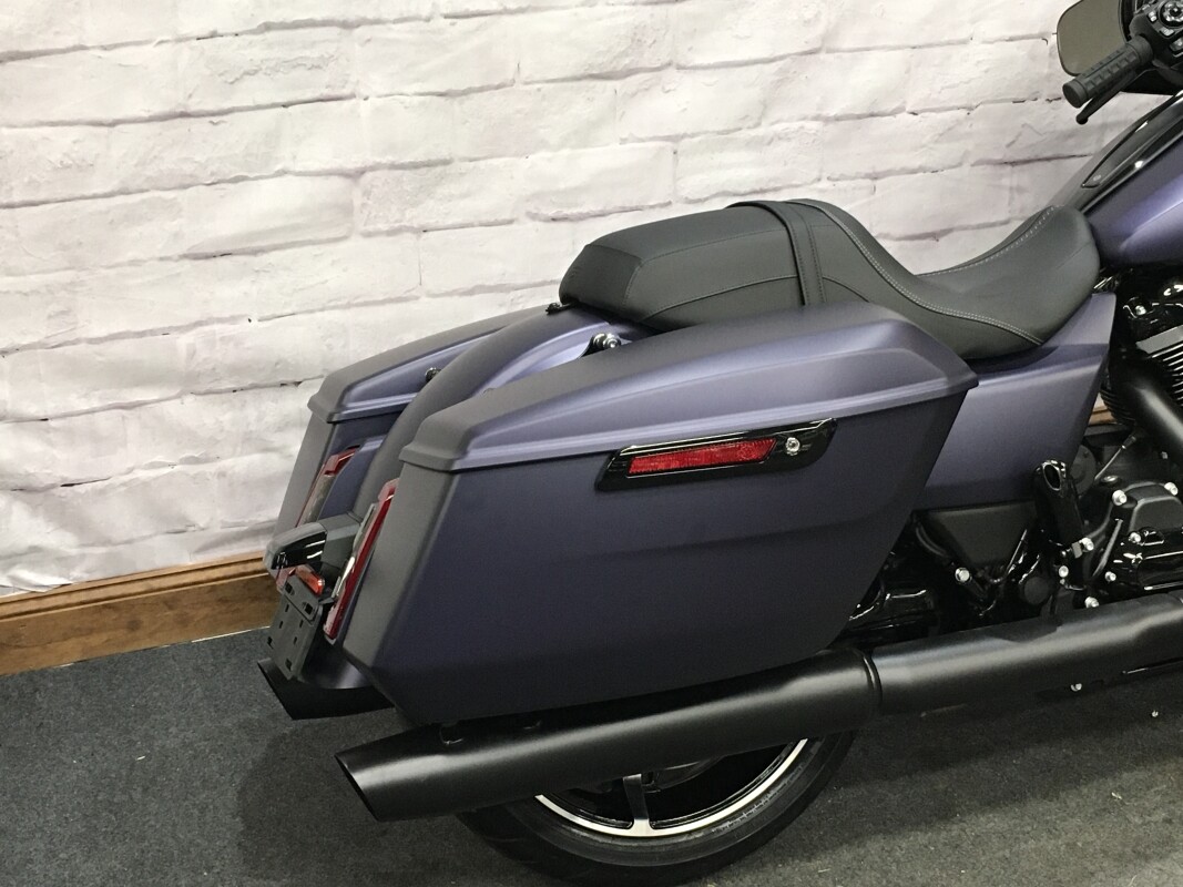 2025 Harley-Davidson Street Glide Purple Abyss Denim - Black Finish FLHX - Photo 2