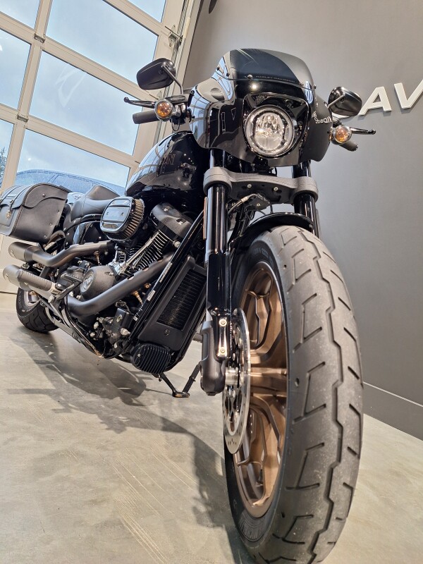 2021 Harley-Davidson Low Rider S Vivid Black - Photo 2