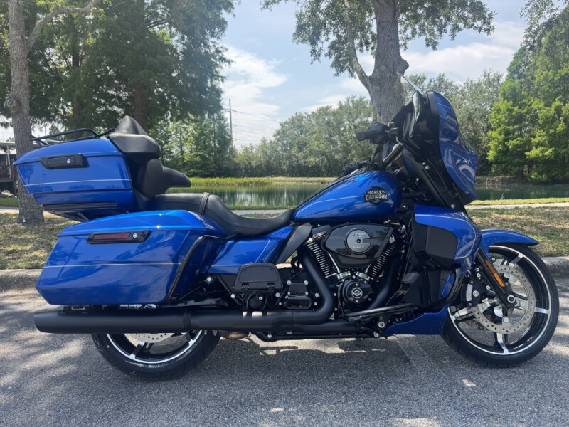 2025 Harley-Davidson<sup>®</sup> Street Glide® Ultra